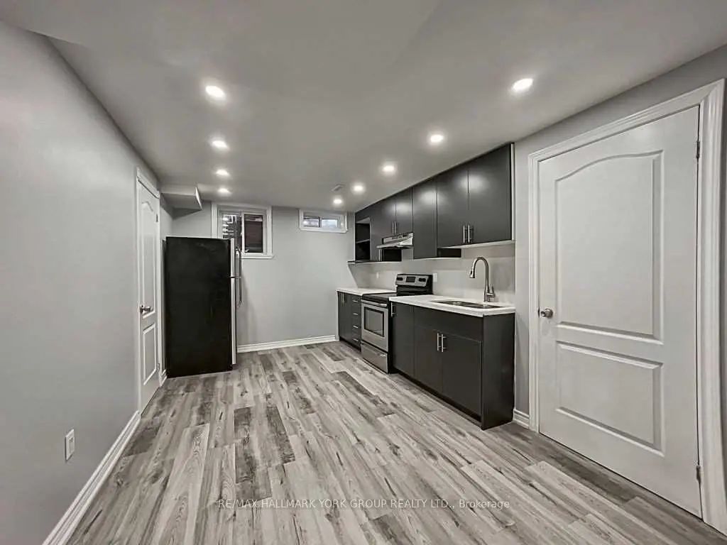 130 Orr Drive Lower, Bradford West Gwillimbury
