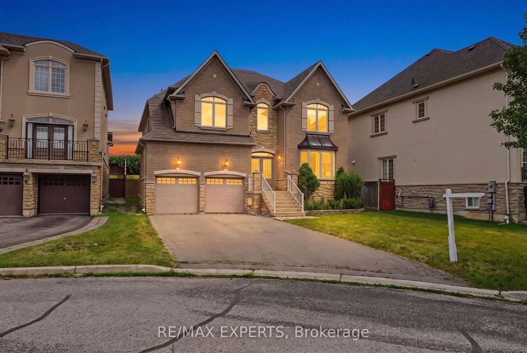 12 Sweet Valerie Court, Vaughan