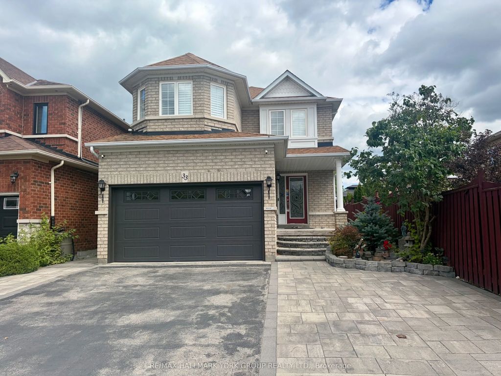 33 Deerwood Crescent, Richmond Hill
