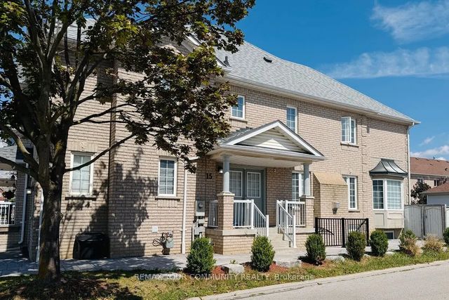 15 Benjamin Hood Crescent, Vaughan