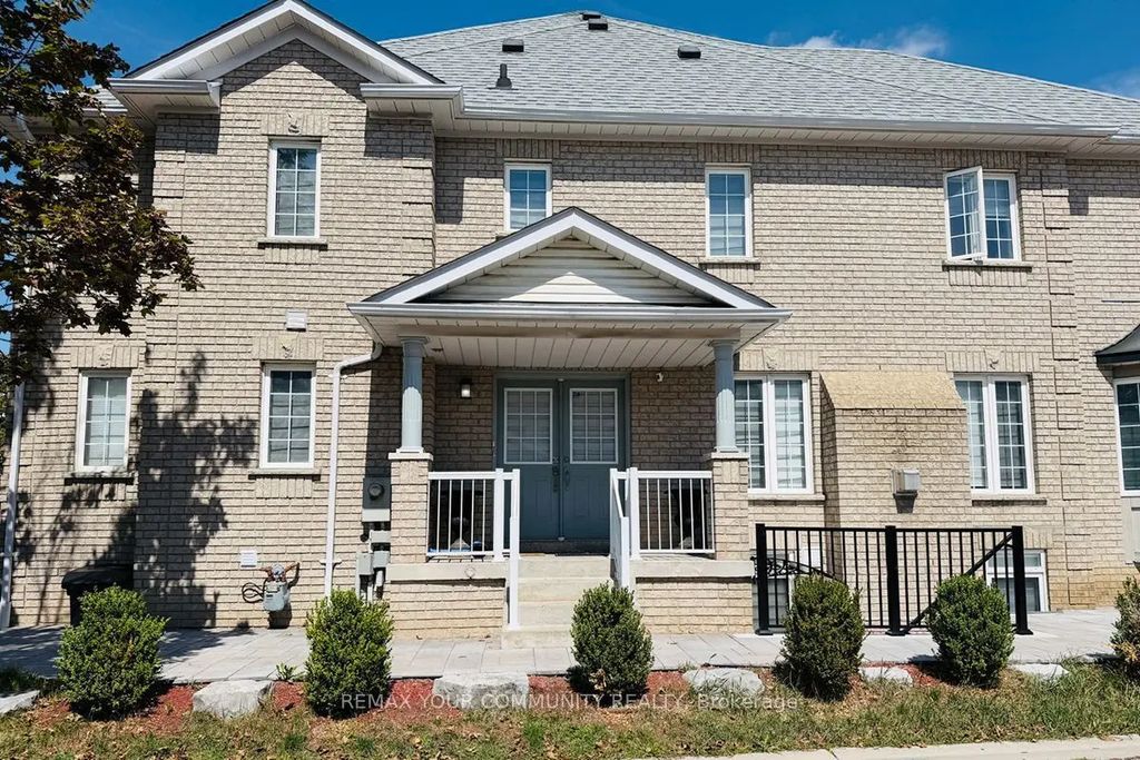 15 Benjamin Hood Crescent, Vaughan