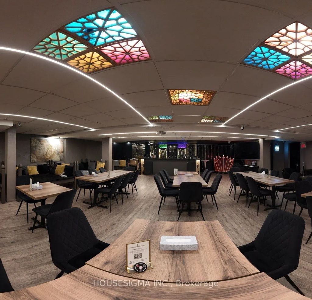10165 Yonge Street, Richmond Hill