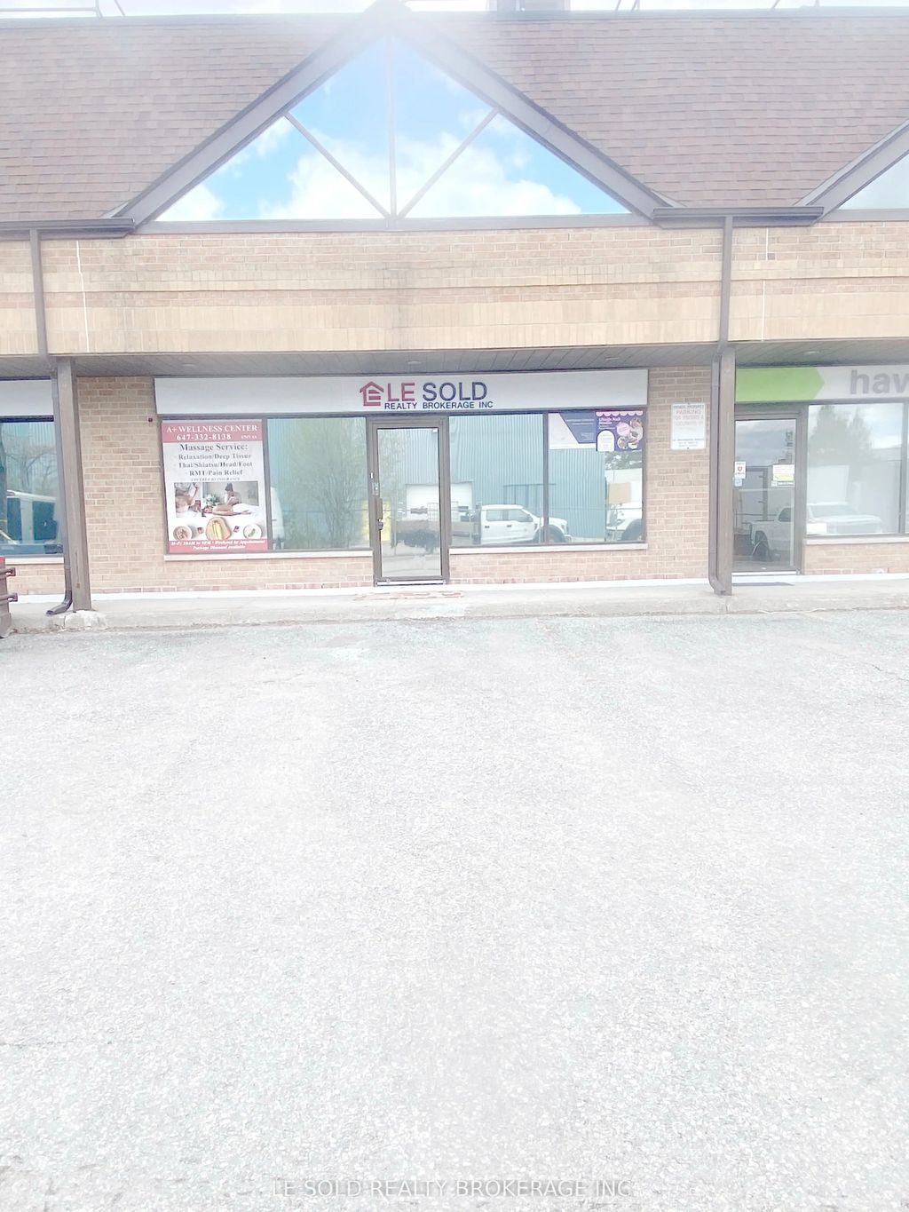 117 Ringwood Drive 4 (2nd Floor D), Whitchurch-Stouffville