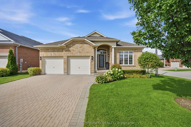 2 Suggs Lane, Whitchurch-Stouffville