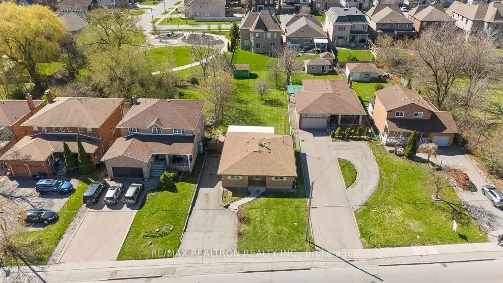 163 Elgin Mills Road W, Richmond Hill