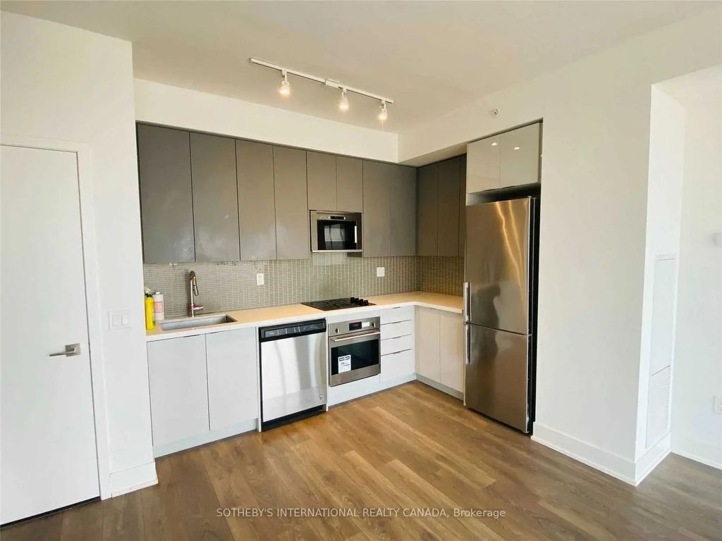 2916 Highway 7 N/a 1707, Vaughan