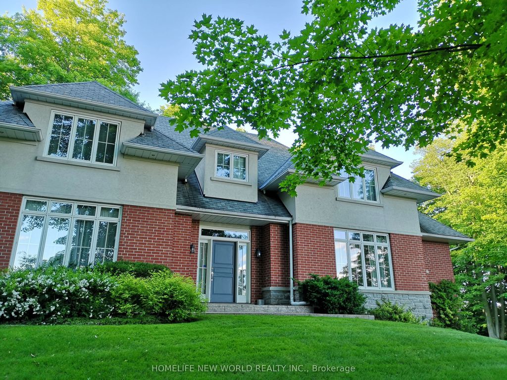 36 Country Heights Drive, Richmond Hill