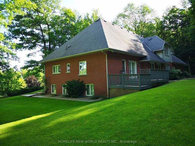 36 Country Heights Drive, Richmond Hill
