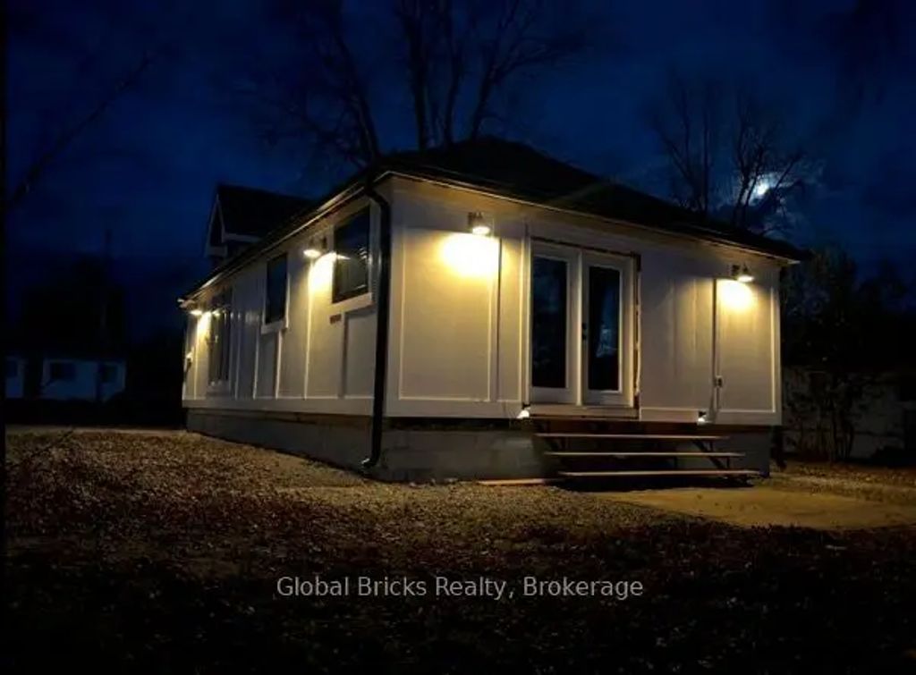899 Maplewood Drive, Innisfil