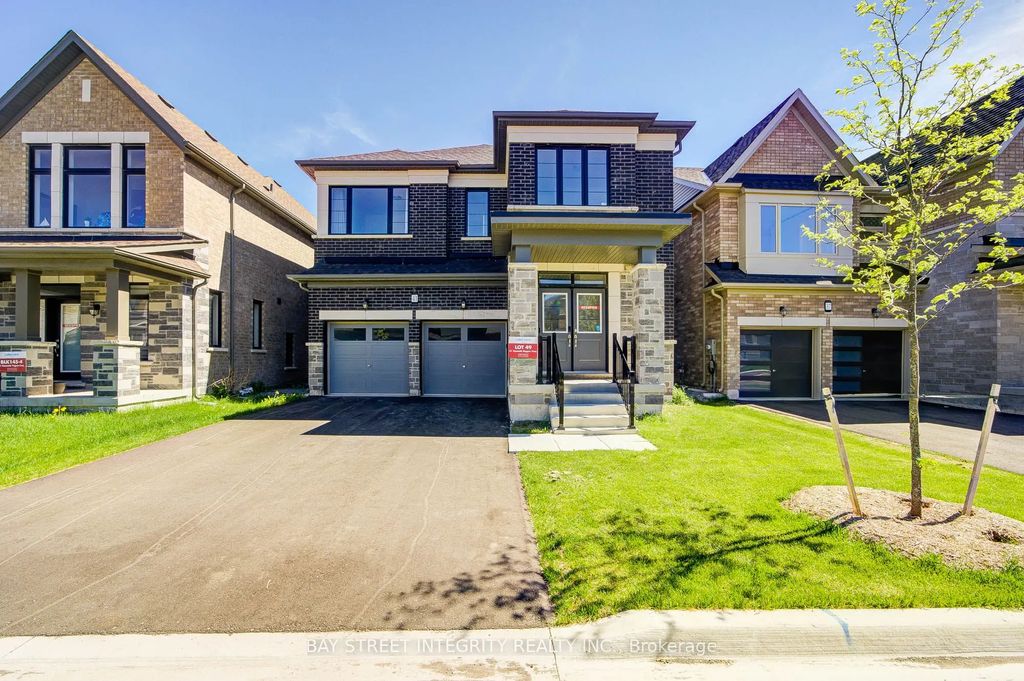 41 Kenneth Rogers Crescent, East Gwillimbury