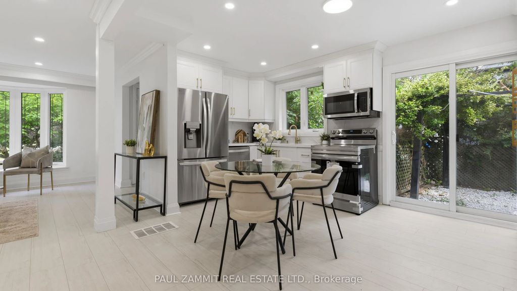 6 King Richard Court, Markham