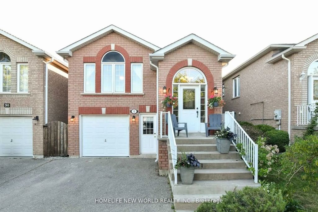 32 Smith Street, Bradford West Gwillimbury