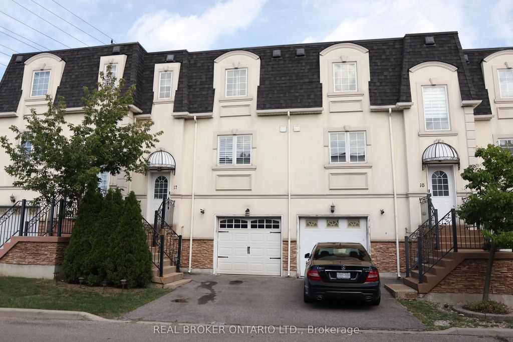 215 16th Avenue 17, Richmond Hill