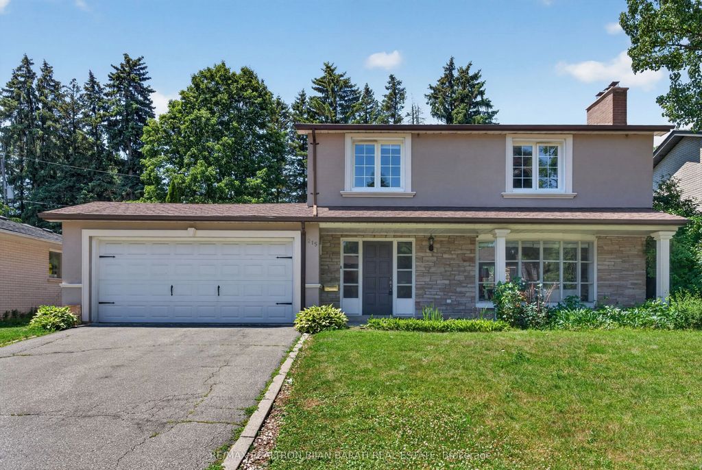 215 Grandview Avenue, Markham