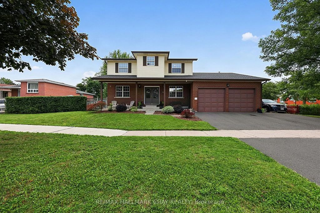 334 Parkwood Avenue, Bradford West Gwillimbury