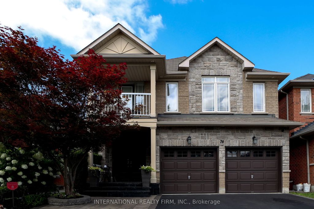 74 Regatta Avenue, Richmond Hill