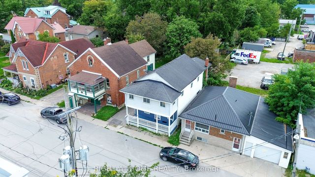 17 Laidlaw St Street S, Brock