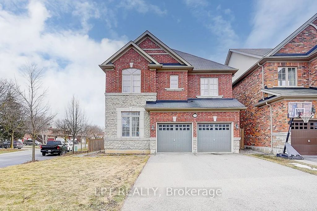 116 Dunlop Street, Richmond Hill