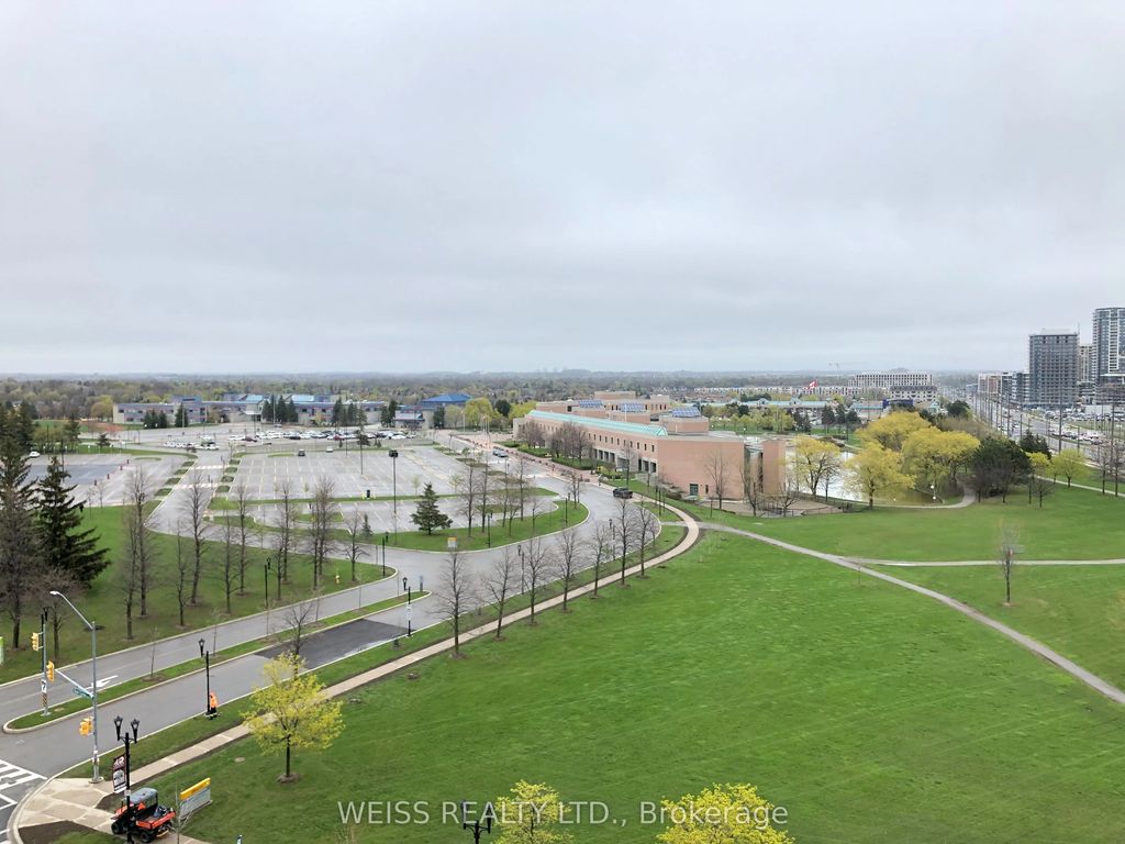 33 Cox Boulevard E 1023, Markham