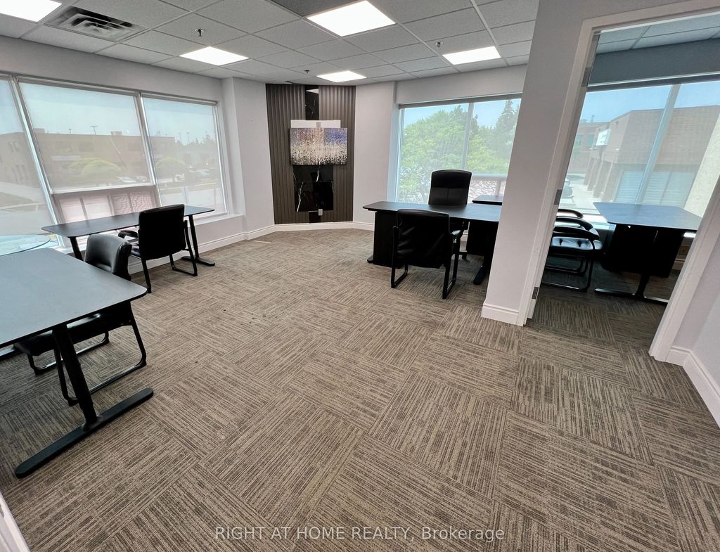 120 Woodstream Boulevard 18 2nd, Vaughan