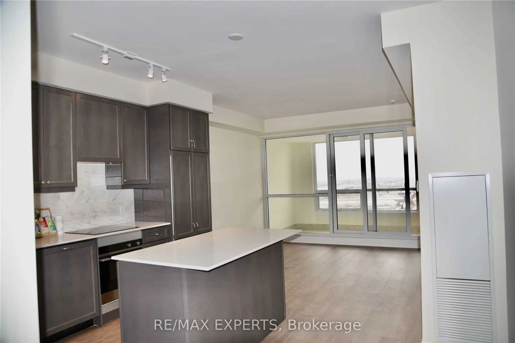 9075 Jane Street 2307, Vaughan
