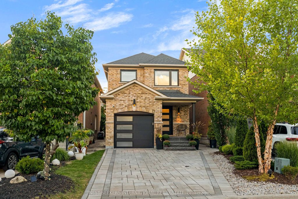 233 Venice Gate Drive, Vaughan