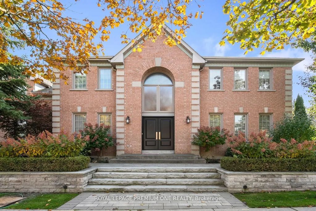 536 Village Parkway, Markham