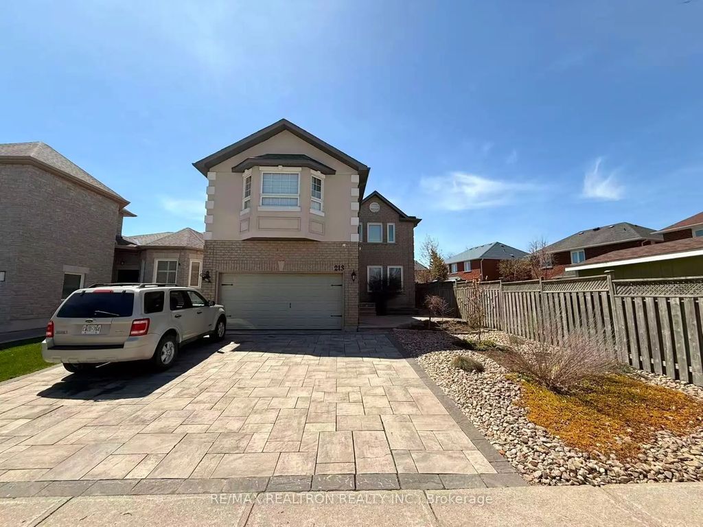 213 Roseheath Drive, Vaughan