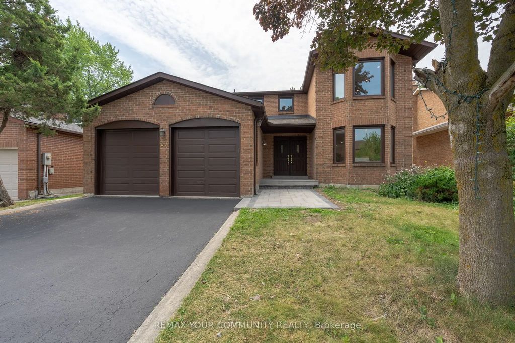 27 Houseman Crescent, Richmond Hill