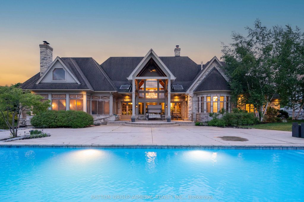 66 Scotch Valley Drive, King
