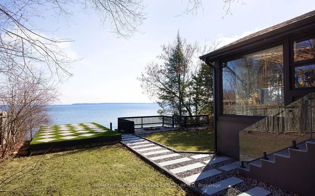 627 Lakelands Avenue, Innisfil