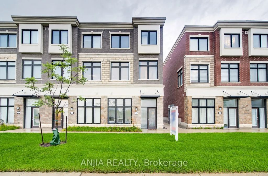 5448 Main Street, Whitchurch-Stouffville
