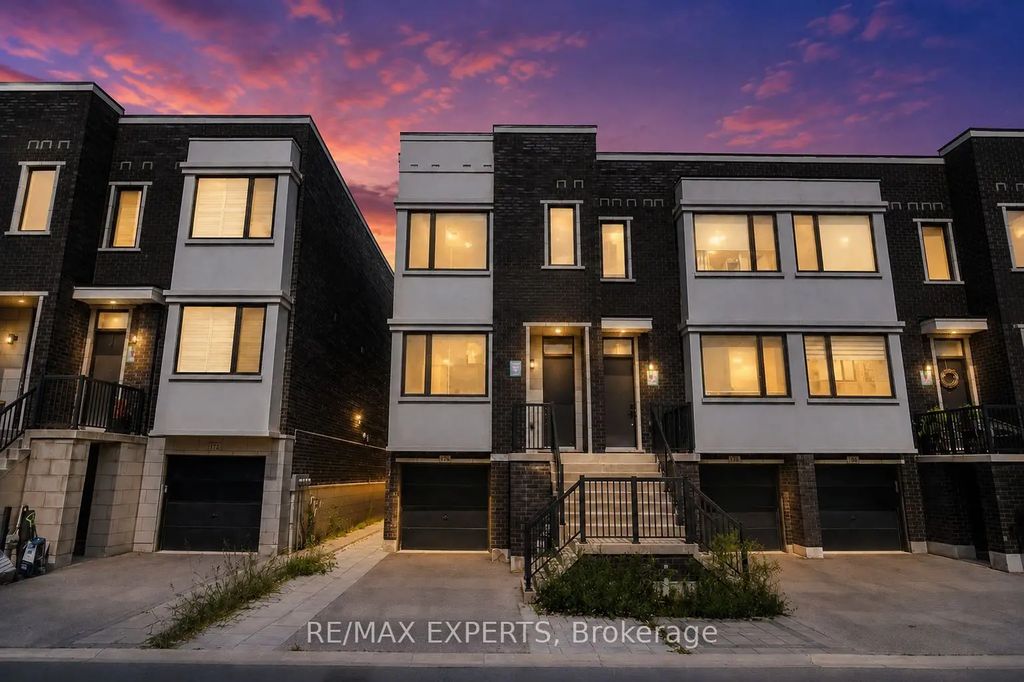 176 Sydney Circle, Vaughan