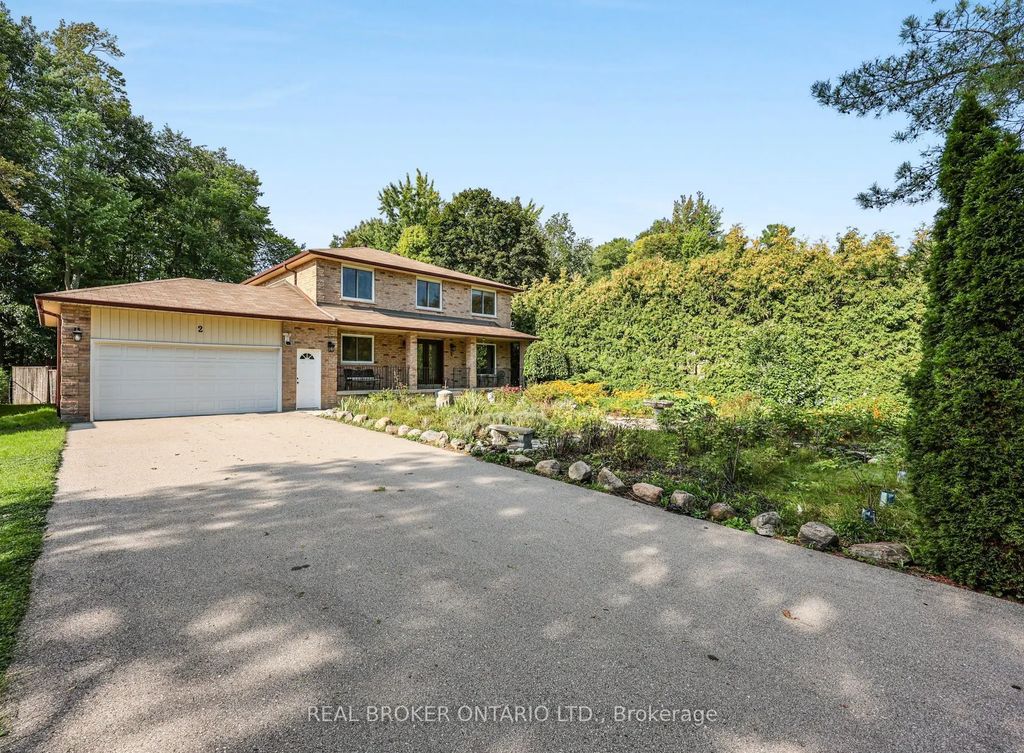 2 Amberglen Court, East Gwillimbury