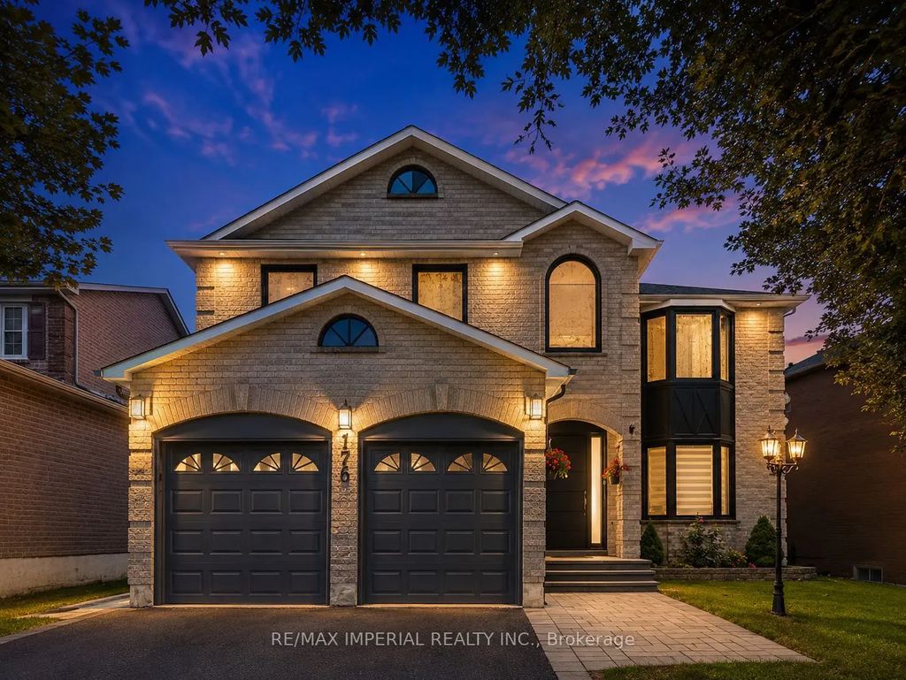 176 Timpson Drive, Aurora