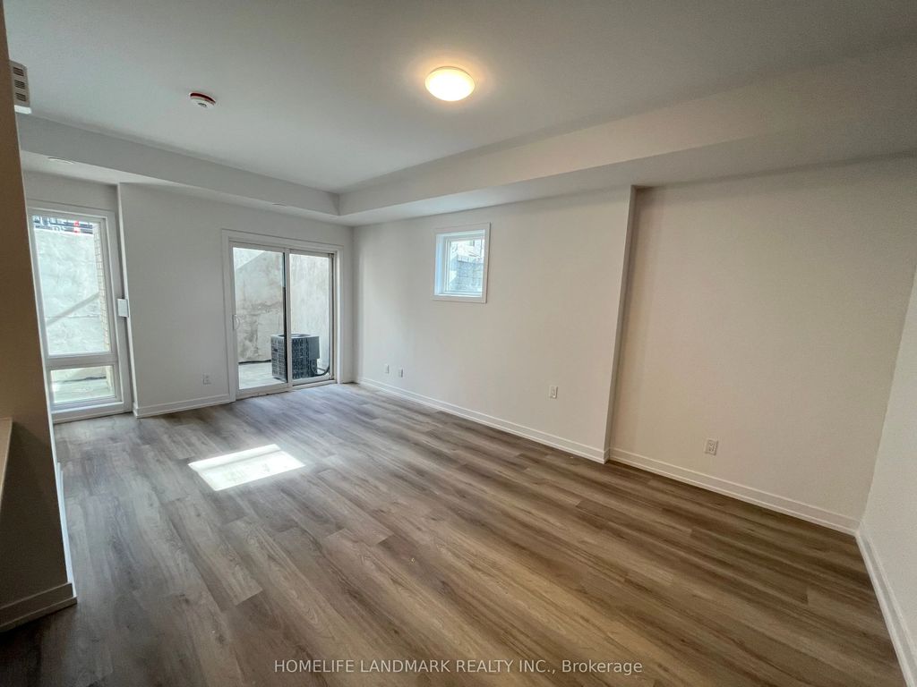 5 Bancroft Lane 316, Richmond Hill