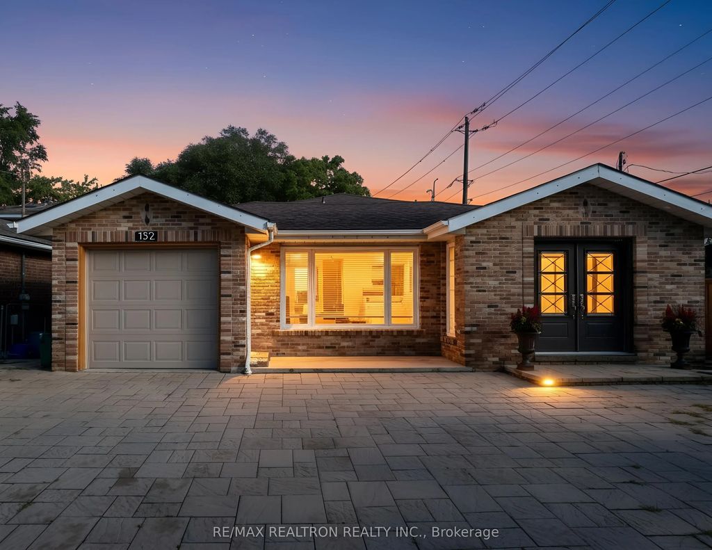 132 Morgan Avenue, Markham