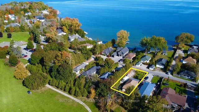 1556 Houston Avenue, Innisfil