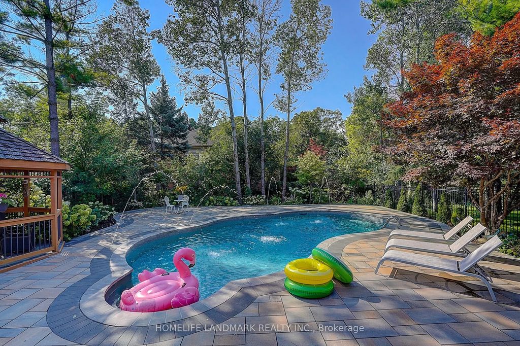 1061 Nellie Little Crescent, Newmarket