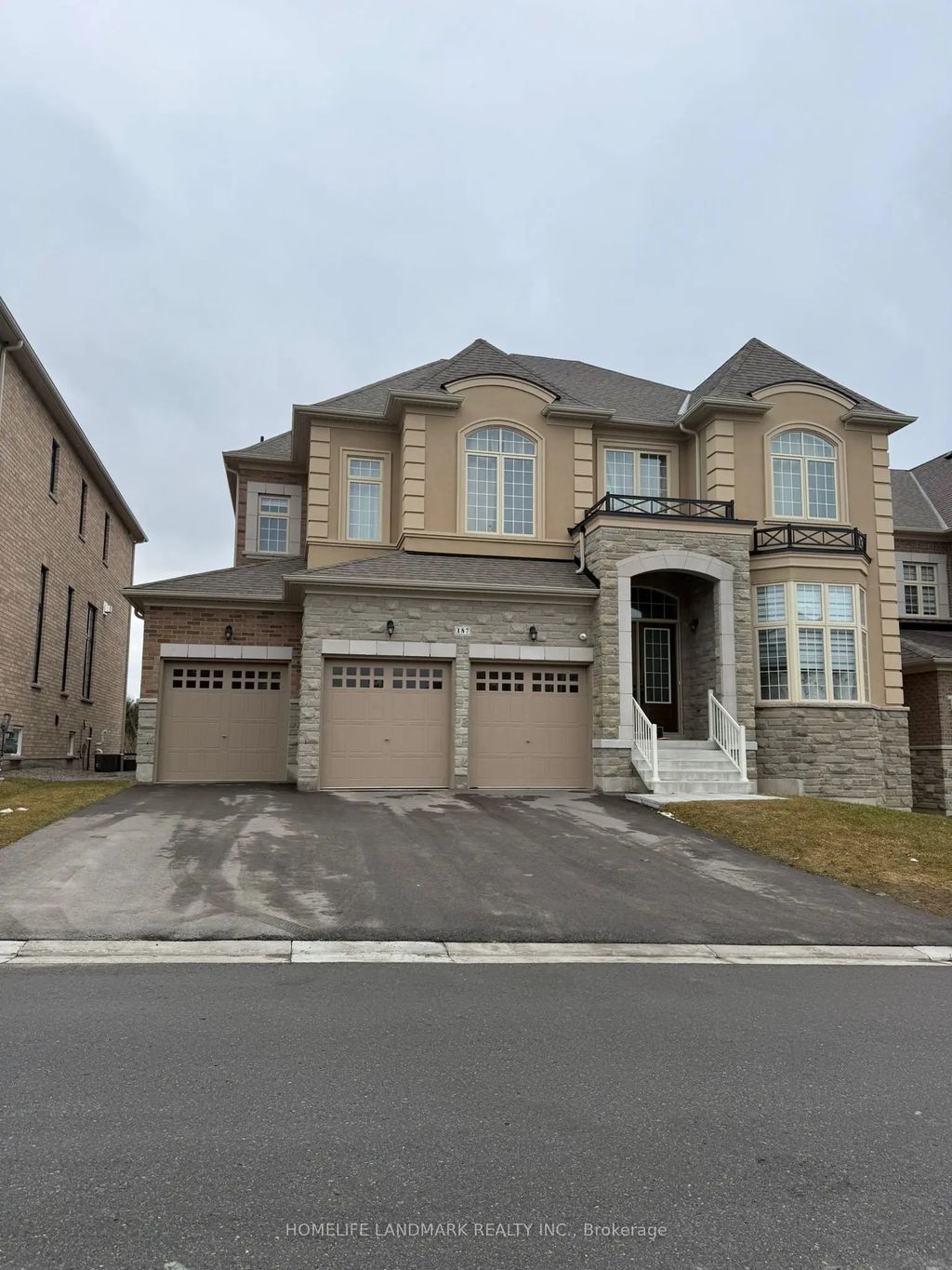 187 Stormont (room ) Trail, Vaughan