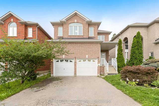45 Old Orchard Crescent, Richmond Hill