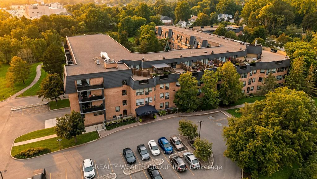 155 Main Street N 307, Newmarket