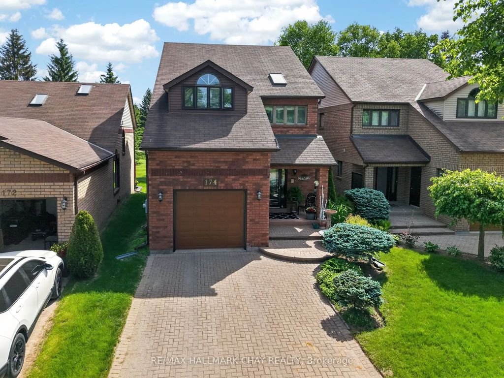 174 Green Briar Road 3, New Tecumseth