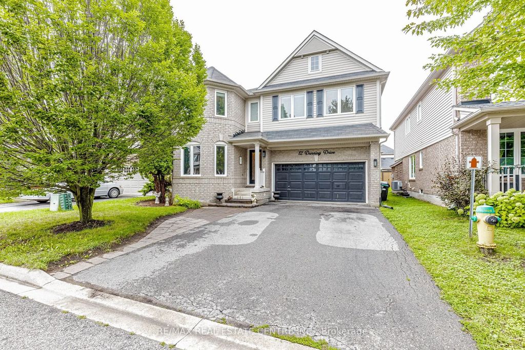 12 Dunning Drive, New Tecumseth