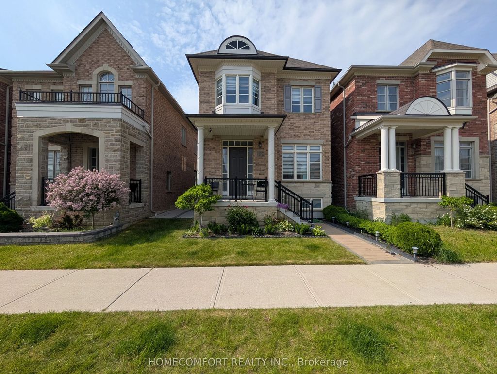 230 Paradelle Drive, Richmond Hill