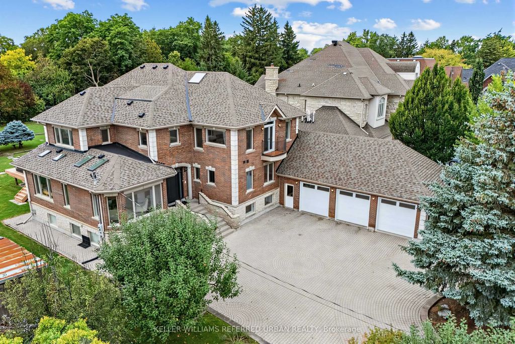 18 Yongeview Avenue, Richmond Hill