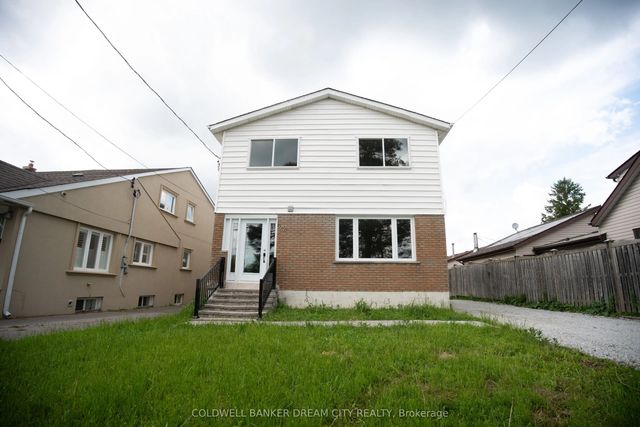 22 Elm Grove Avenue Upper, Richmond Hill