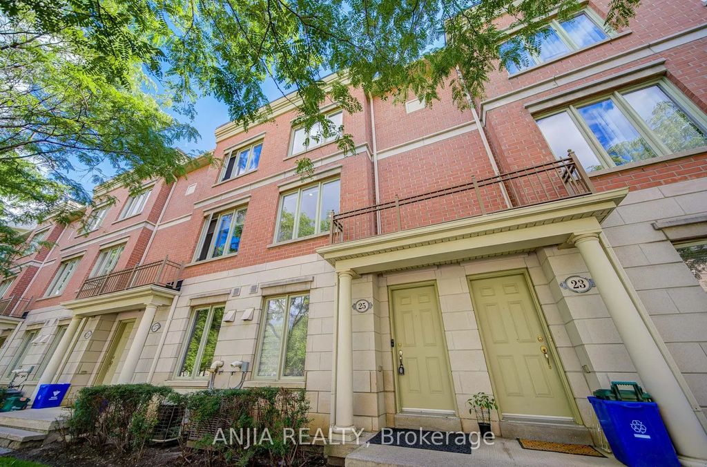 25 Galleria Parkway, Markham