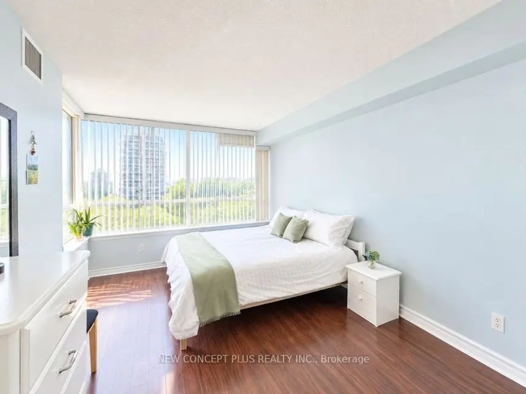 91 Townsgate Drive 506, Vaughan