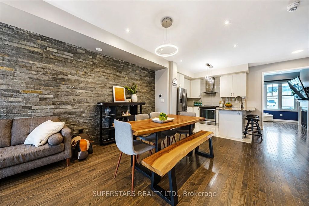 10604 Bathurst Street, Vaughan